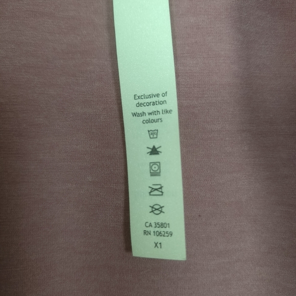 LULULEMON love knot Sleeveless T-shirt with Cross Open Back Women's Pink size 6 - Picture 12 of 14